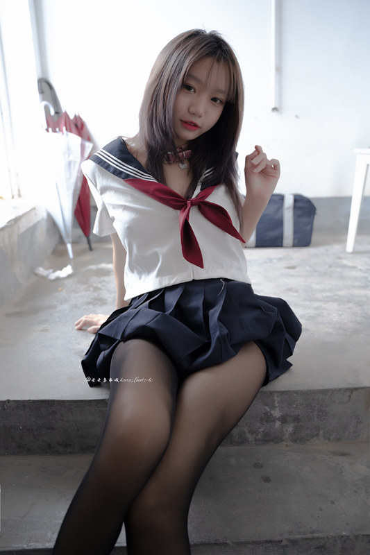 动漫博主柒柒要乖哦 – 天台学姐 [80P1V-926MB]